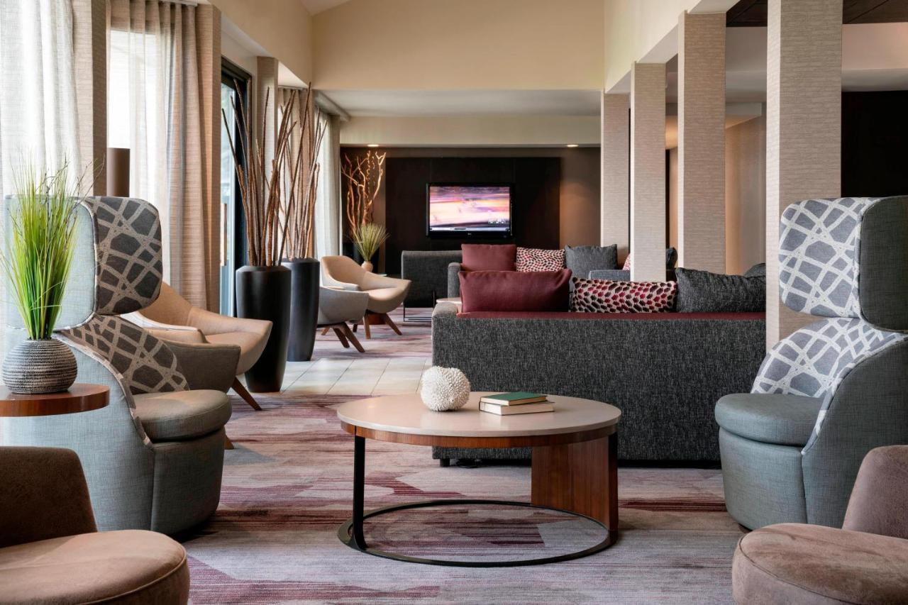 Courtyard By Marriott San Francisco Airport Hotel San Bruno Exterior photo