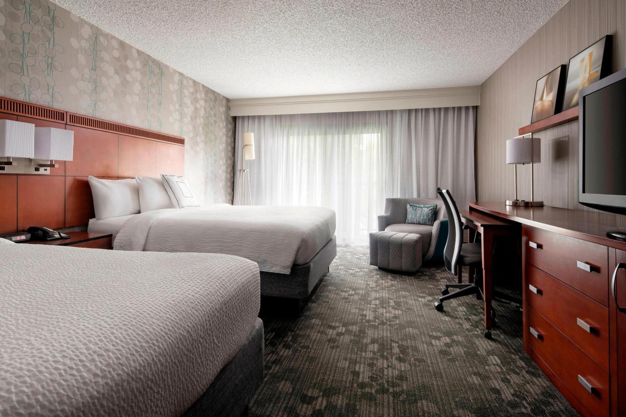 Courtyard By Marriott San Francisco Airport Hotel San Bruno Exterior photo