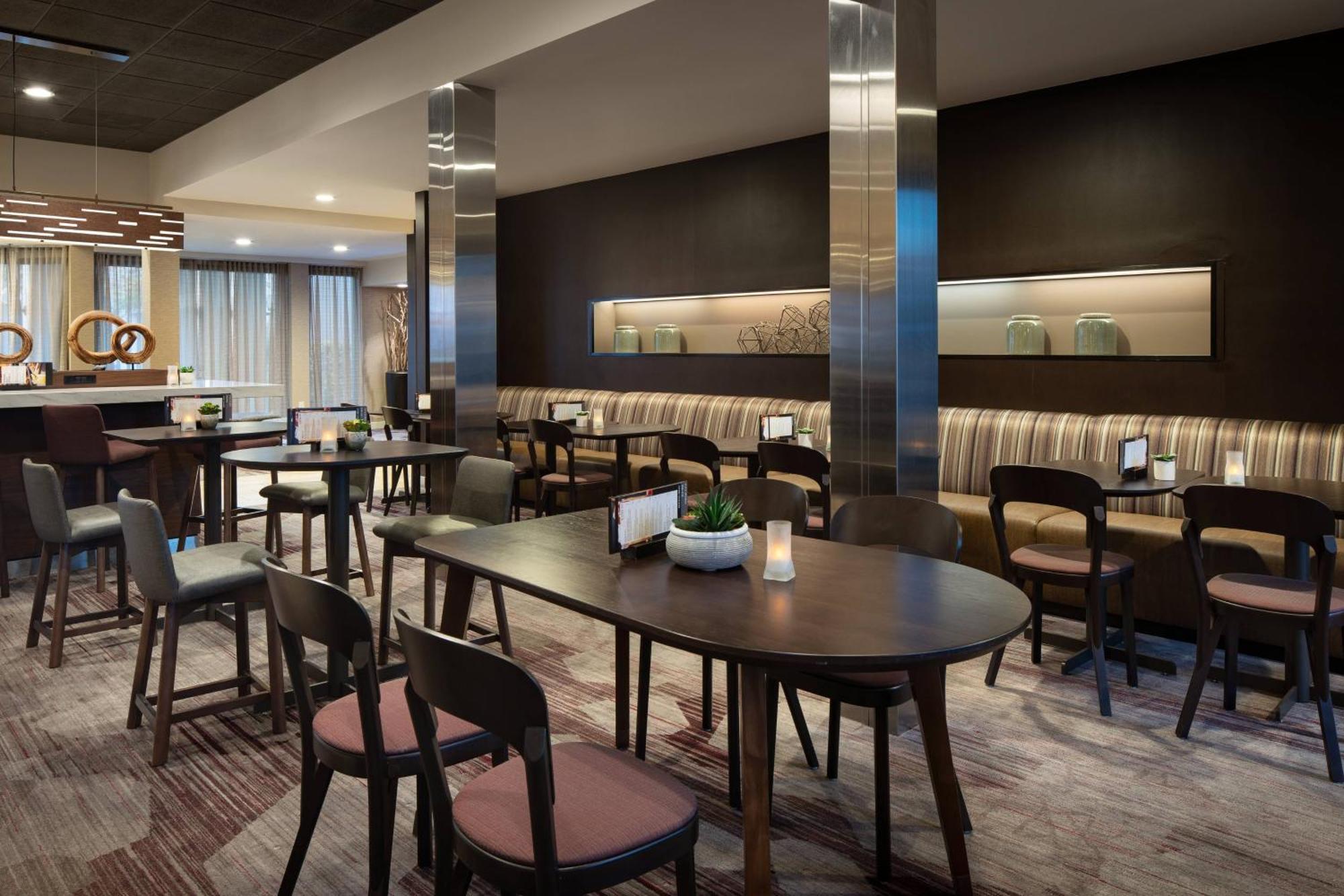 Courtyard By Marriott San Francisco Airport Hotel San Bruno Exterior photo