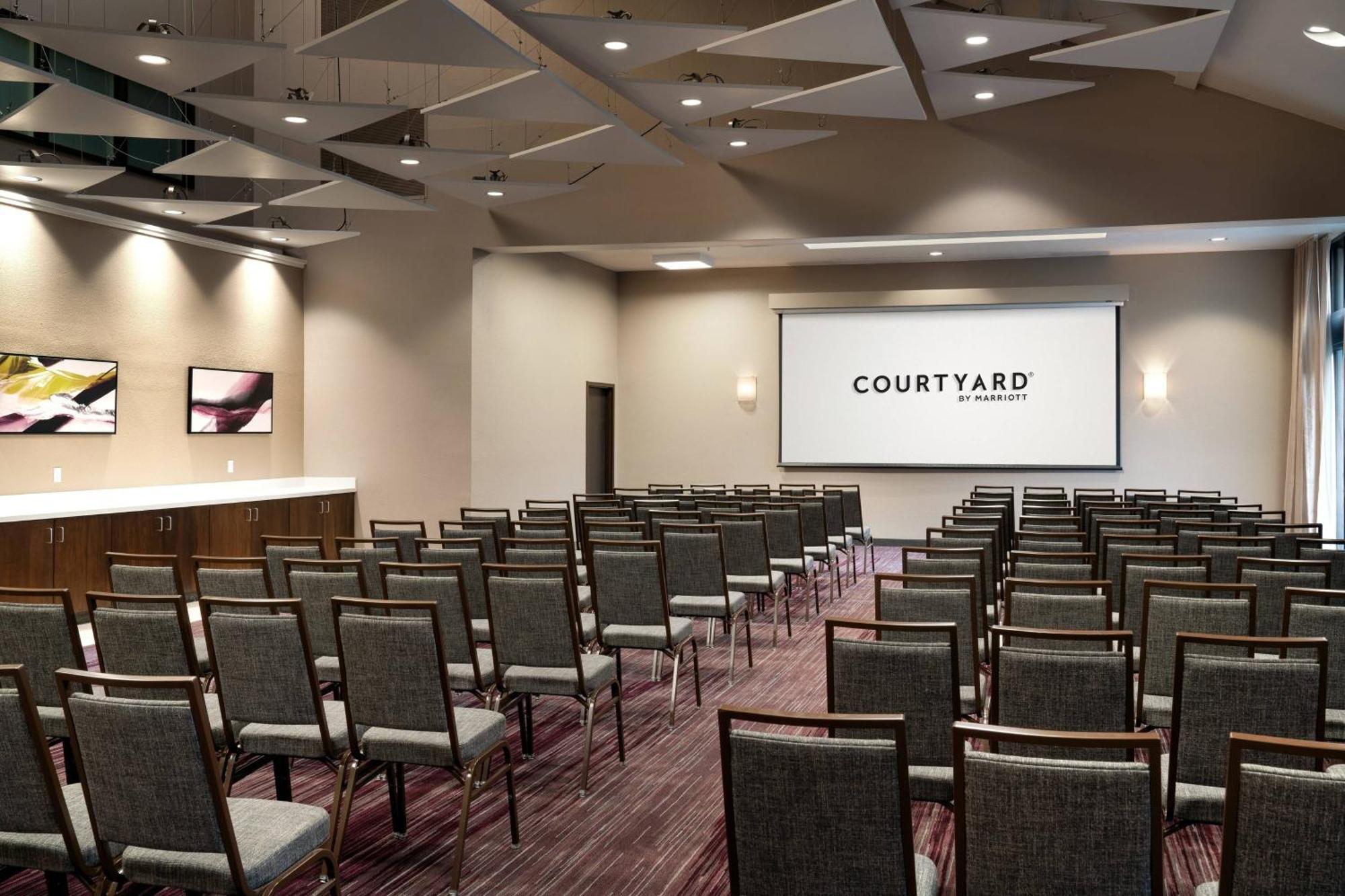 Courtyard By Marriott San Francisco Airport Hotel San Bruno Exterior photo