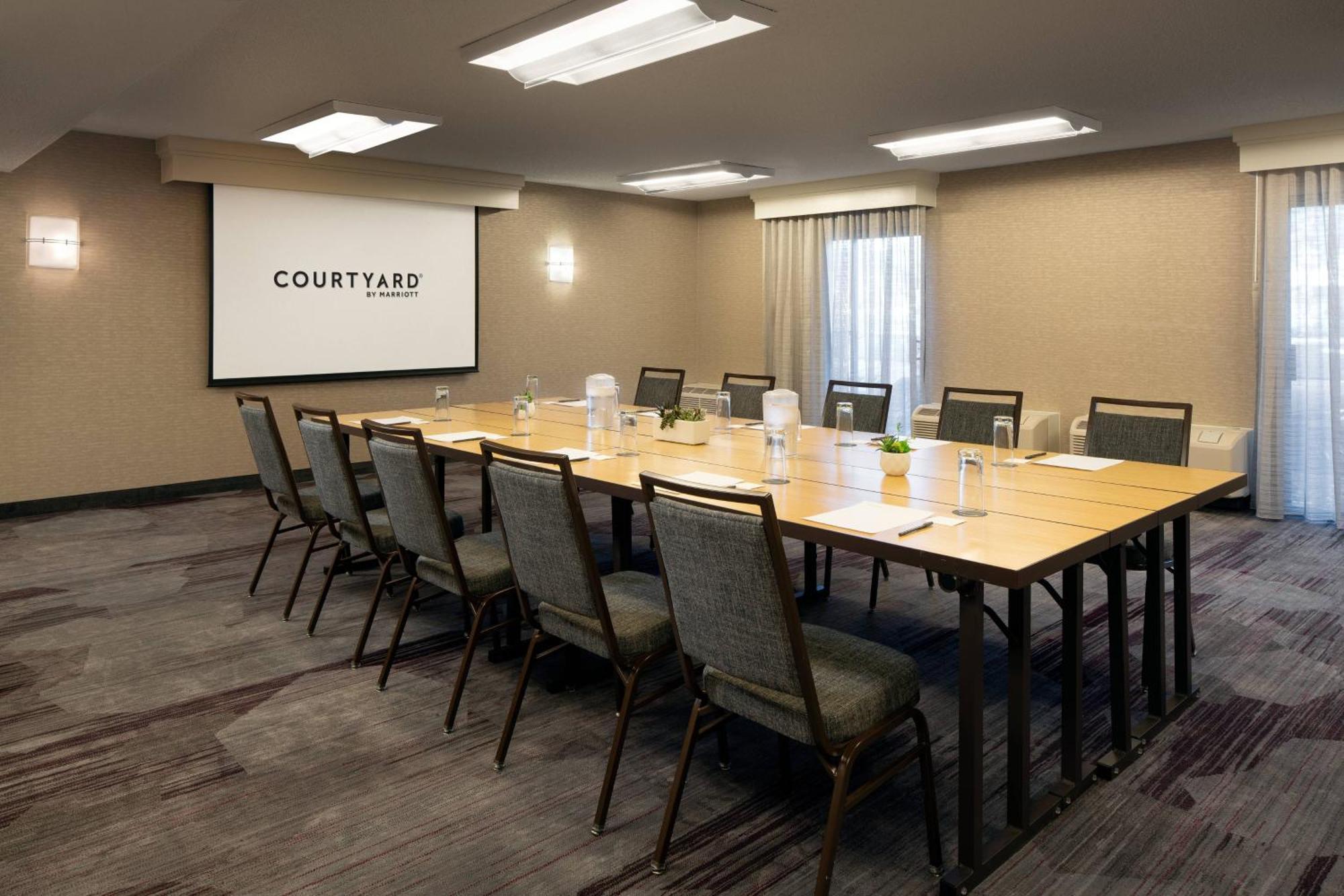 Courtyard By Marriott San Francisco Airport Hotel San Bruno Exterior photo