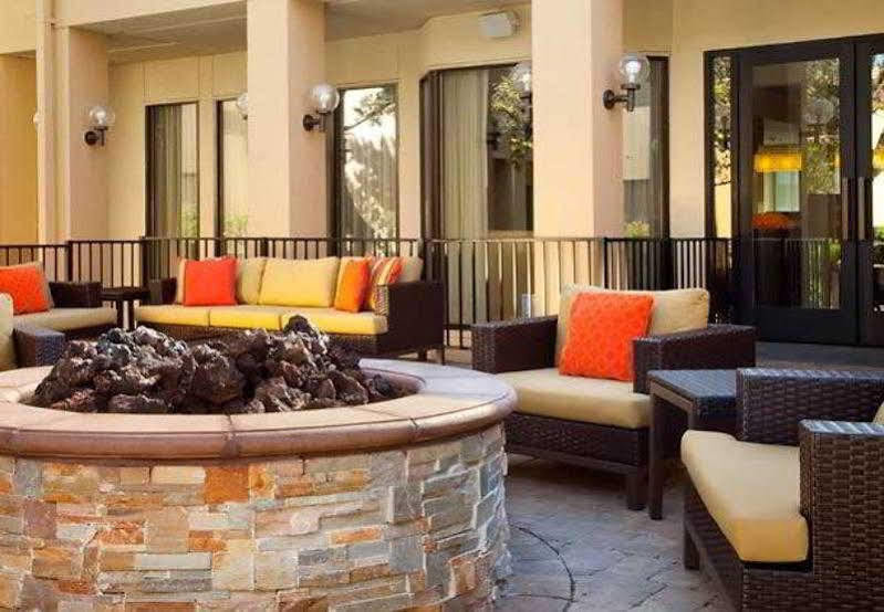Courtyard By Marriott San Francisco Airport Hotel San Bruno Exterior photo