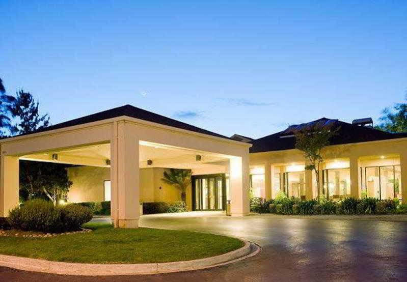 Courtyard By Marriott San Francisco Airport Hotel San Bruno Exterior photo