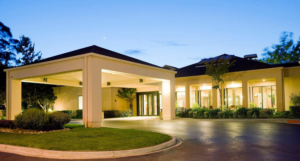 Courtyard By Marriott San Francisco Airport Hotel San Bruno Exterior photo
