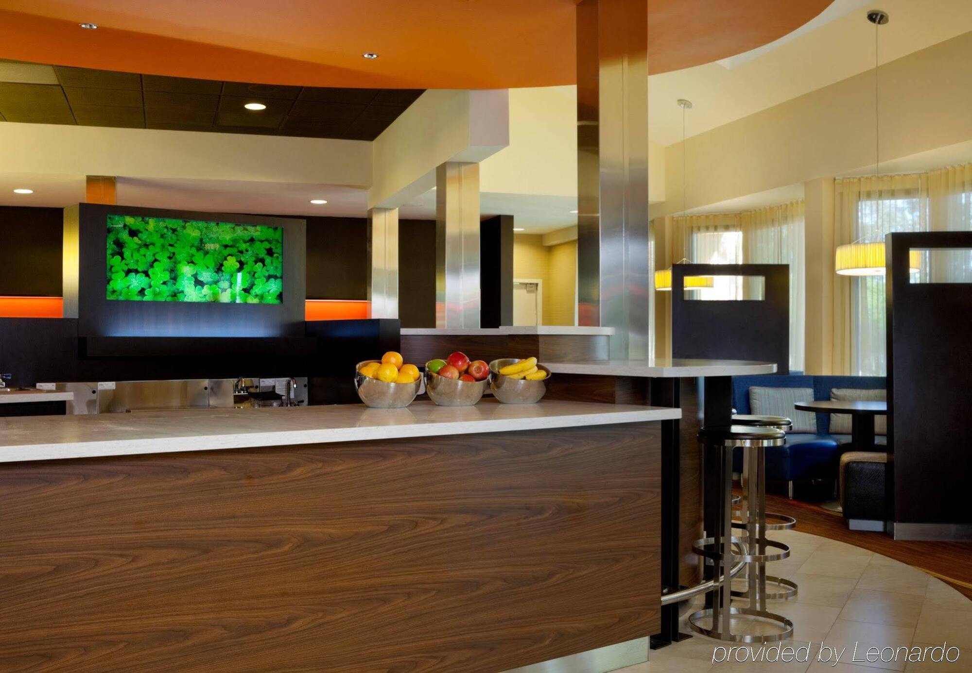 Courtyard By Marriott San Francisco Airport Hotel San Bruno Exterior photo